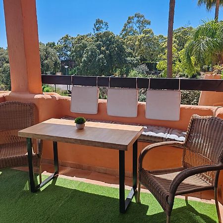 Luxury Apartment With Sea Views, Golf, Gym, Spa, 7 Pools Ojen Exterior photo