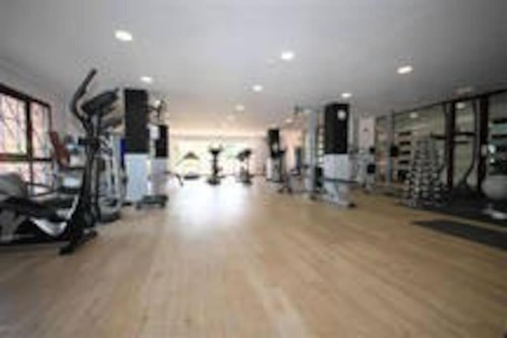 Luxury Apartment With Sea Views, Golf, Gym, Spa, 7 Pools Ojen Exterior photo