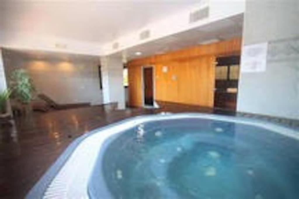 Luxury Apartment With Sea Views, Golf, Gym, Spa, 7 Pools Ojen Exterior photo