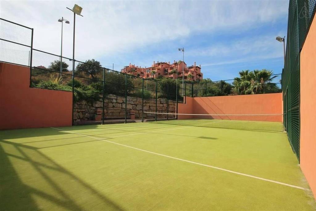 Luxury Apartment With Sea Views, Golf, Gym, Spa, 7 Pools Ojen Exterior photo